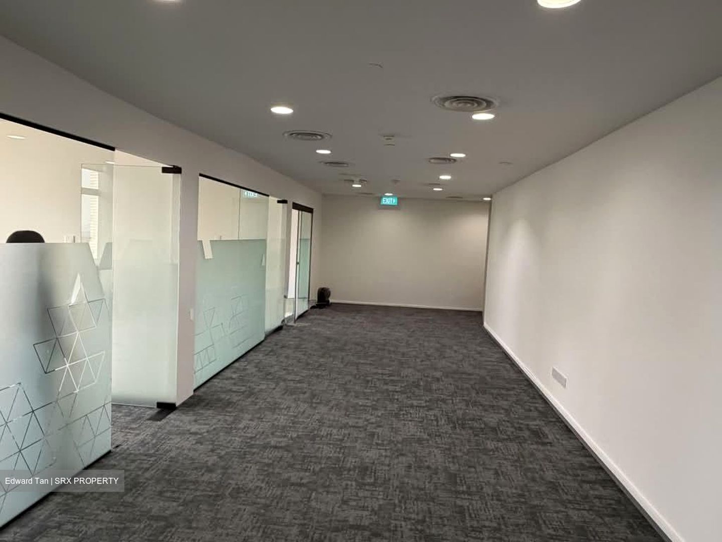 Peninsula Plaza (D6), Office #606792241